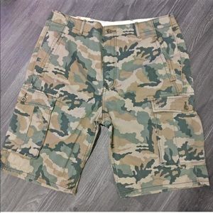 Levi’s Cargo Shorts NWT